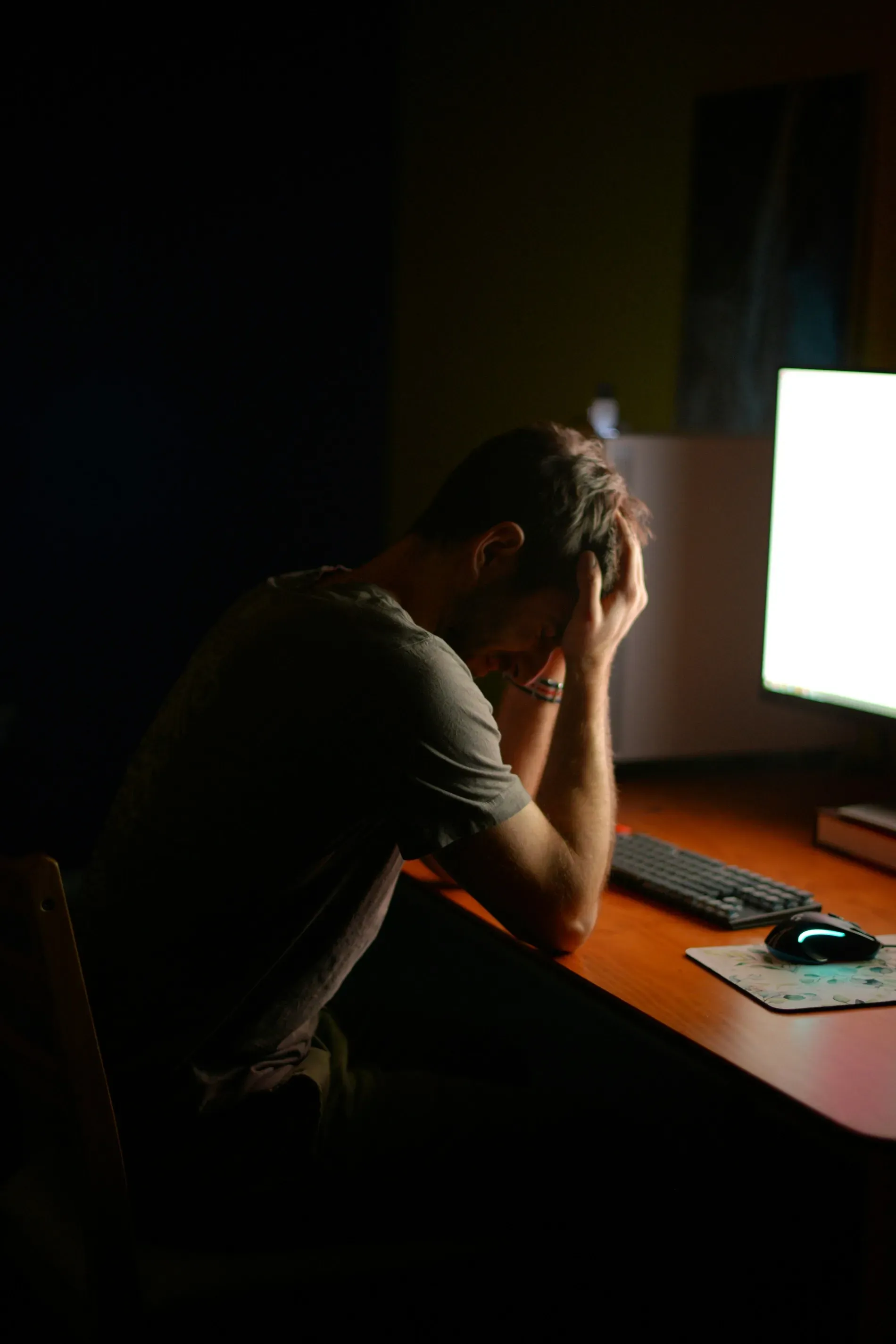 difference between stress and burnout
