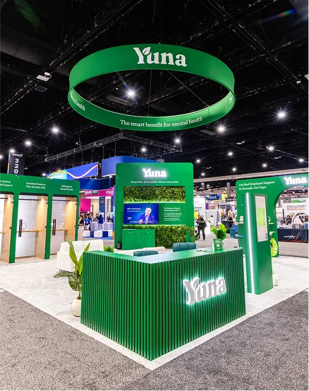 Visitors trying Yuna at the SHRM 2025 booth
